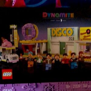 SOLD - LEGO Ideas Dynamite Set